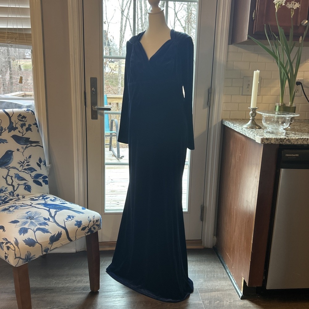 Giffniseti Velvet Dress Women's XL Maxi Length V Neck Mother Military Cruise